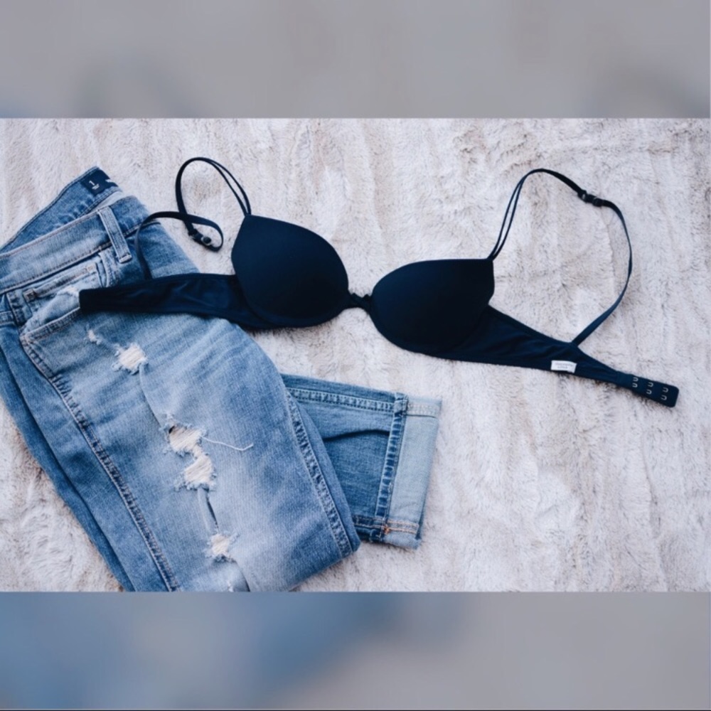 A&F Navy push-up bra